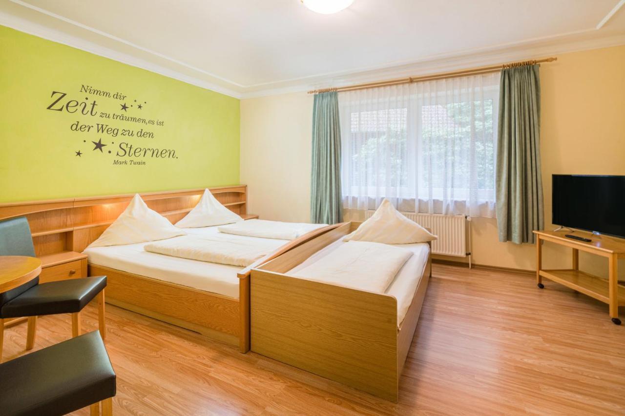 ביספינגן Ferienwohnung Im Waldhaus מראה חיצוני תמונה